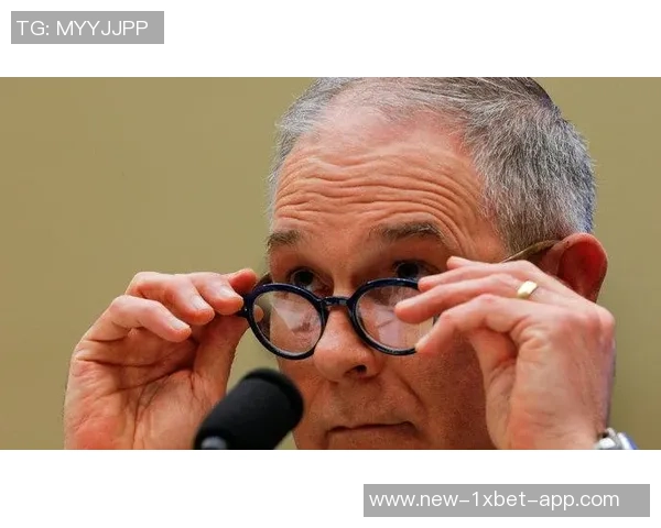 全北现代助教因拉眼角事件辞职曾遭禁赛五场引发种族歧视争议